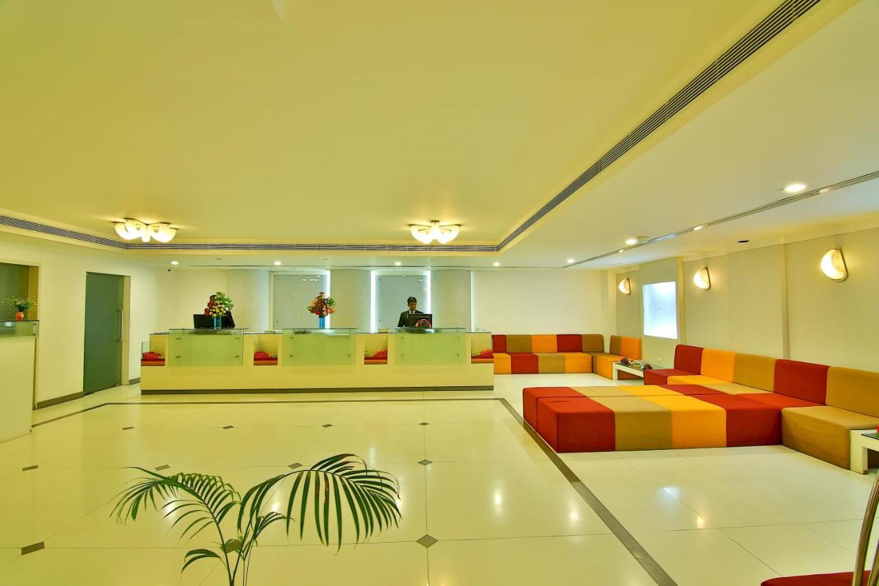 Gokulam Park Hotel Kochi Luaran gambar