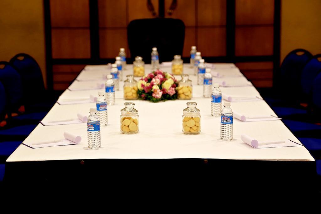 Gokulam Park Hotel Kochi Luaran gambar