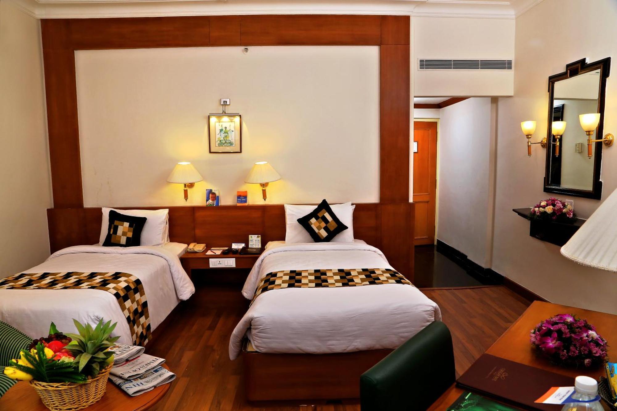 Gokulam Park Hotel Kochi Luaran gambar