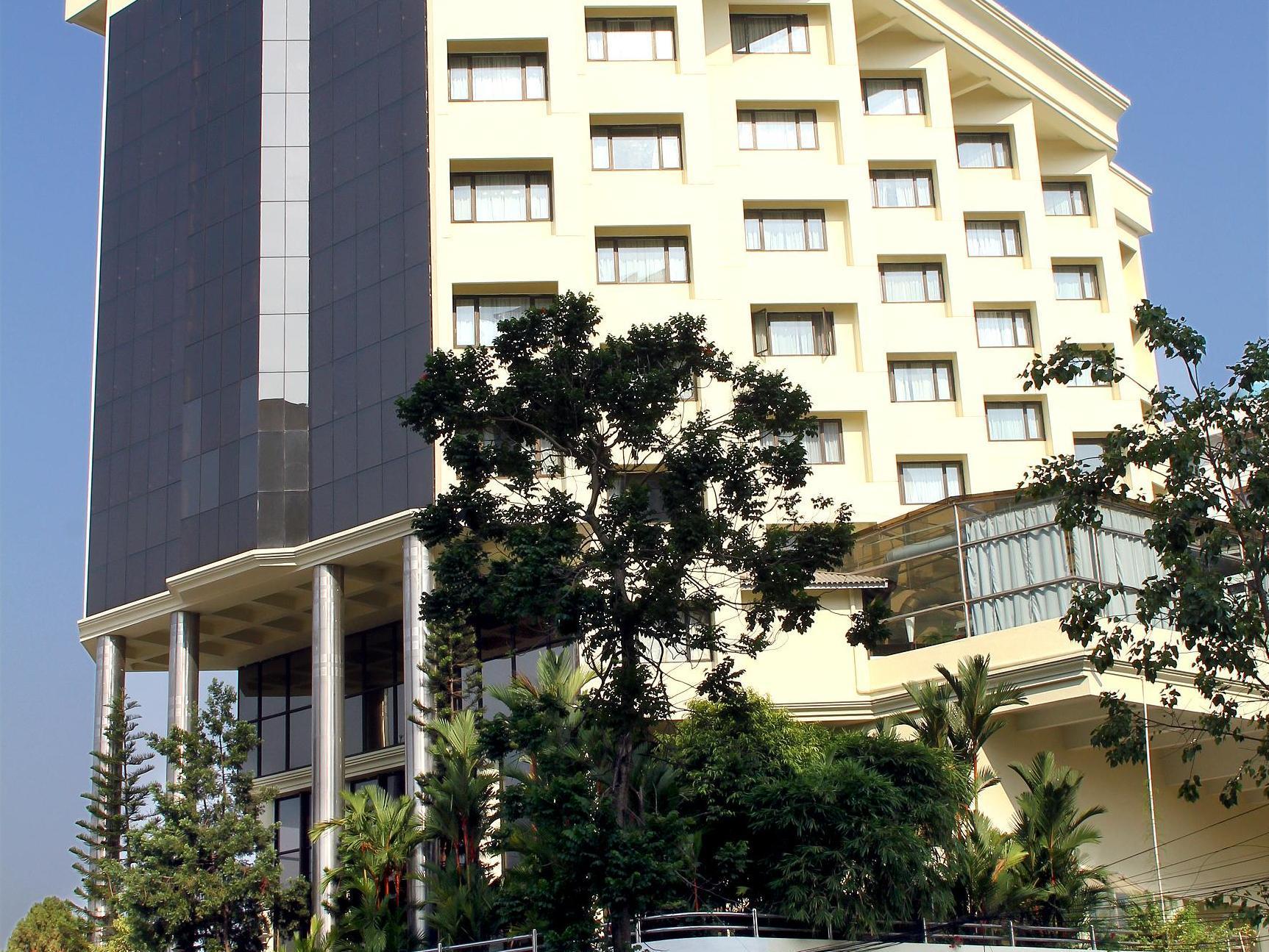 Gokulam Park Hotel Kochi Luaran gambar